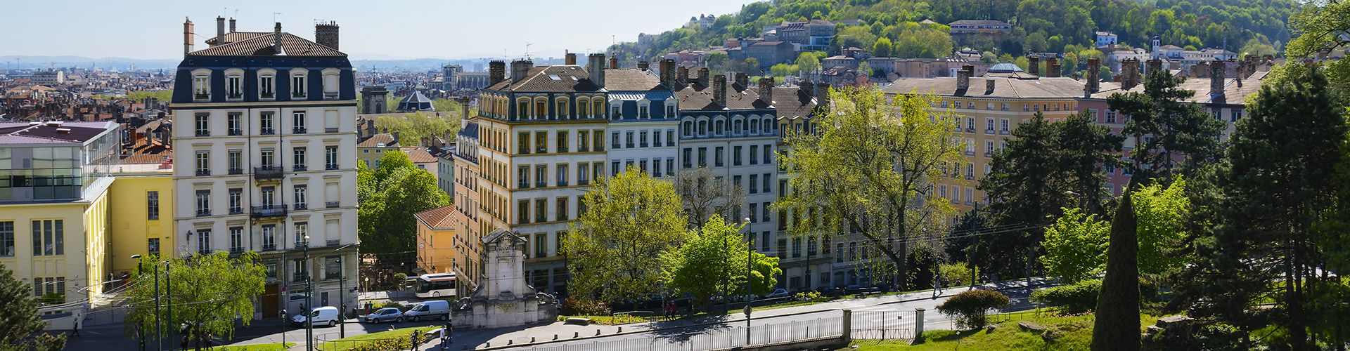 Les pentes de la Croix-Rousse et le mur des Lyonnais célèbres