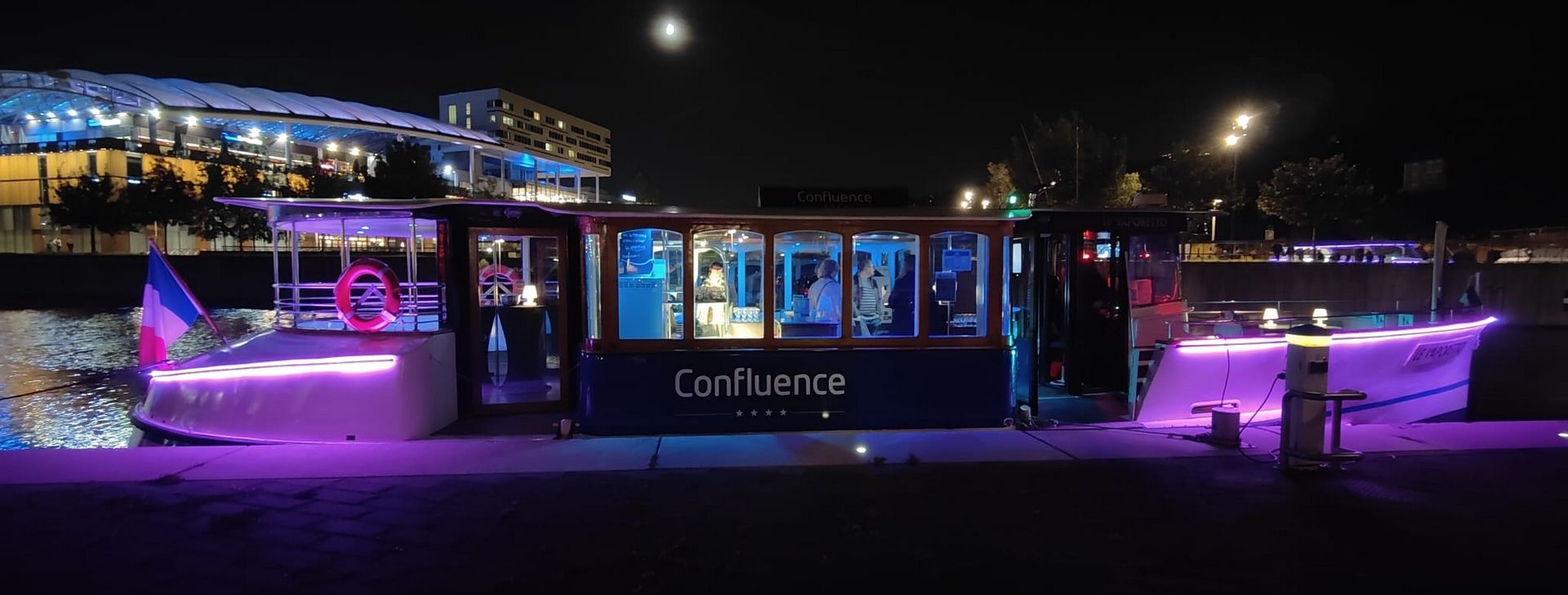 Croisière apéritive spéciale Fête des Lumières à bord du Vaporetto